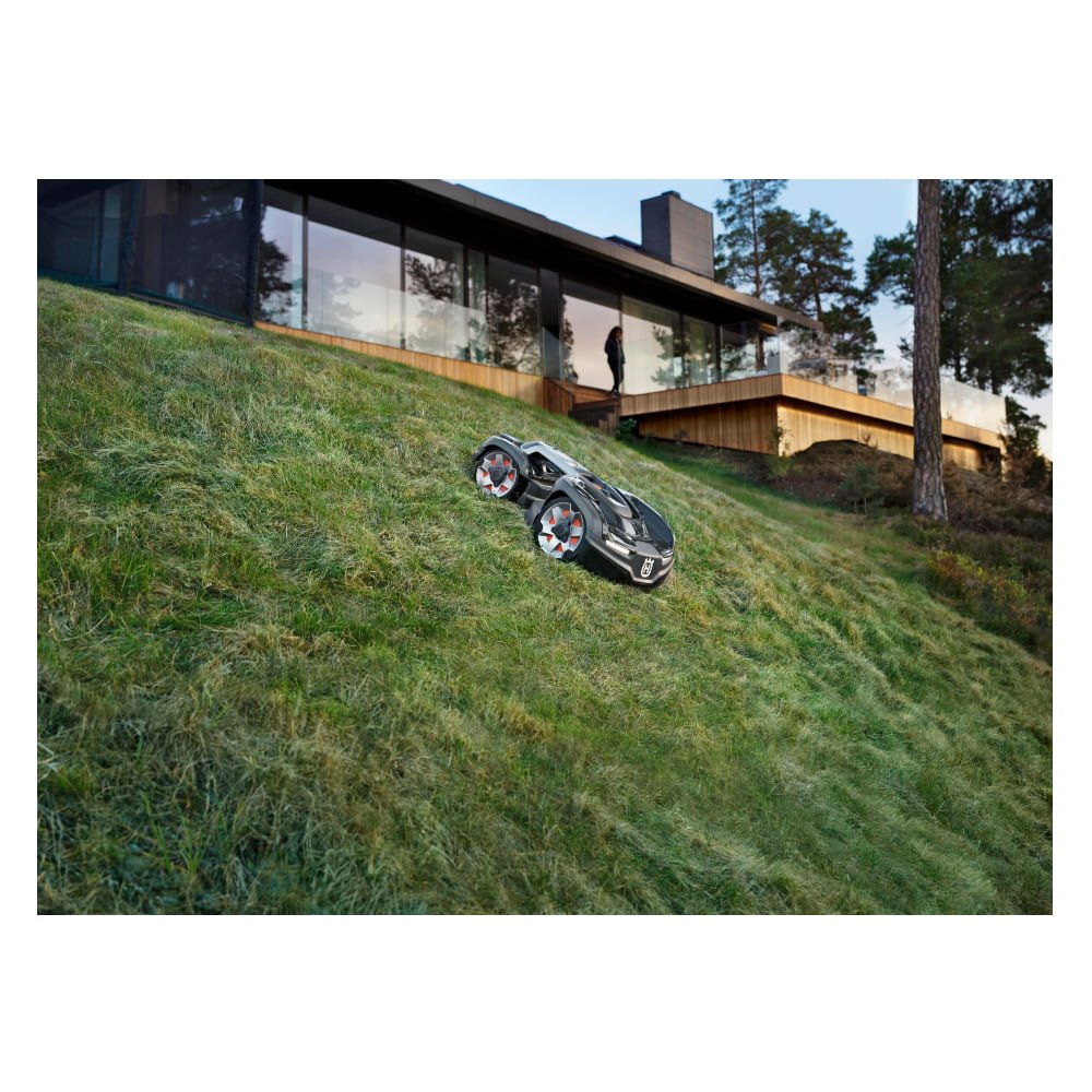 Husqvarna Automower® 435X AWD