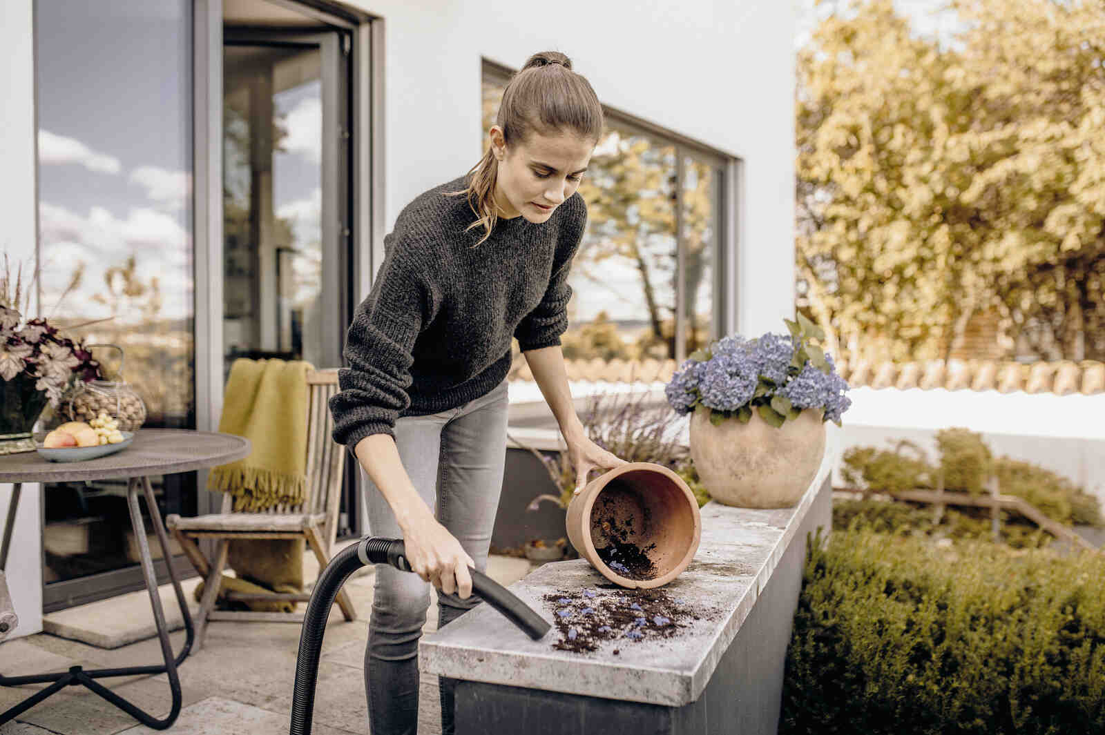 karcher-wd-3-v-skoupa-ygron-stereon-1000w-me-kado-17lt-3 (1)