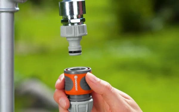 ΔΙΑΚΛΑΔΩΤΗΣ ΝΕΡΟΥ ΔΙΠΛΟΣ GARDENA 26,5ΜΜ 00938-20-6