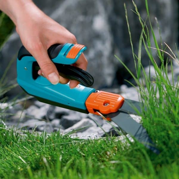 ΨΑΛΙΔΙ ΚΛΑΔΕΜΑΤΟΣ ΓΚΑΖΟΝ GARDENA COMFORT ΠΕΡΙΣΤΡΕΦΟΜΕΝΟ ΜΕ ΓΩΝΙΑΚΗ ΛΑΒΗ 08735-29