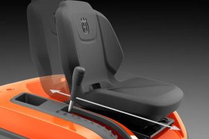 ΧΛΟΟΚΟΠΤΙΚΟ ΤΡΑΚΤΕΡ HUSQVARNA TC 215T