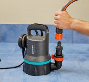 ΑΝΤΛΙΑ ΑΠΟΣΤΡΑΓΓΙΣΗΣ GARDENA 9000 ΓΙΑ ΚΑΘΑΡΑ ΝΕΡΑ