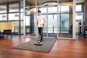ΕΠΑΝΑΦΟΡΤΙΖΟΜΕΝΟ ΣΚΟΥΠΑΚΙ KARCHER ΕΒ30/1 LI-LON ΕΠΑΝΑΦΟΡΤΙΖΟΜΕΝΟ ΣΚΟΥΠΑΚΙ KARCHER ΕΒ30/1 LI-LON